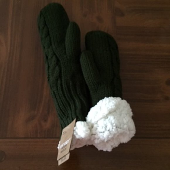 JUST COZY GREEN MITTEN.  ONE SIZE FITS.  COLOR:  GREEN - Picture 2 of 2